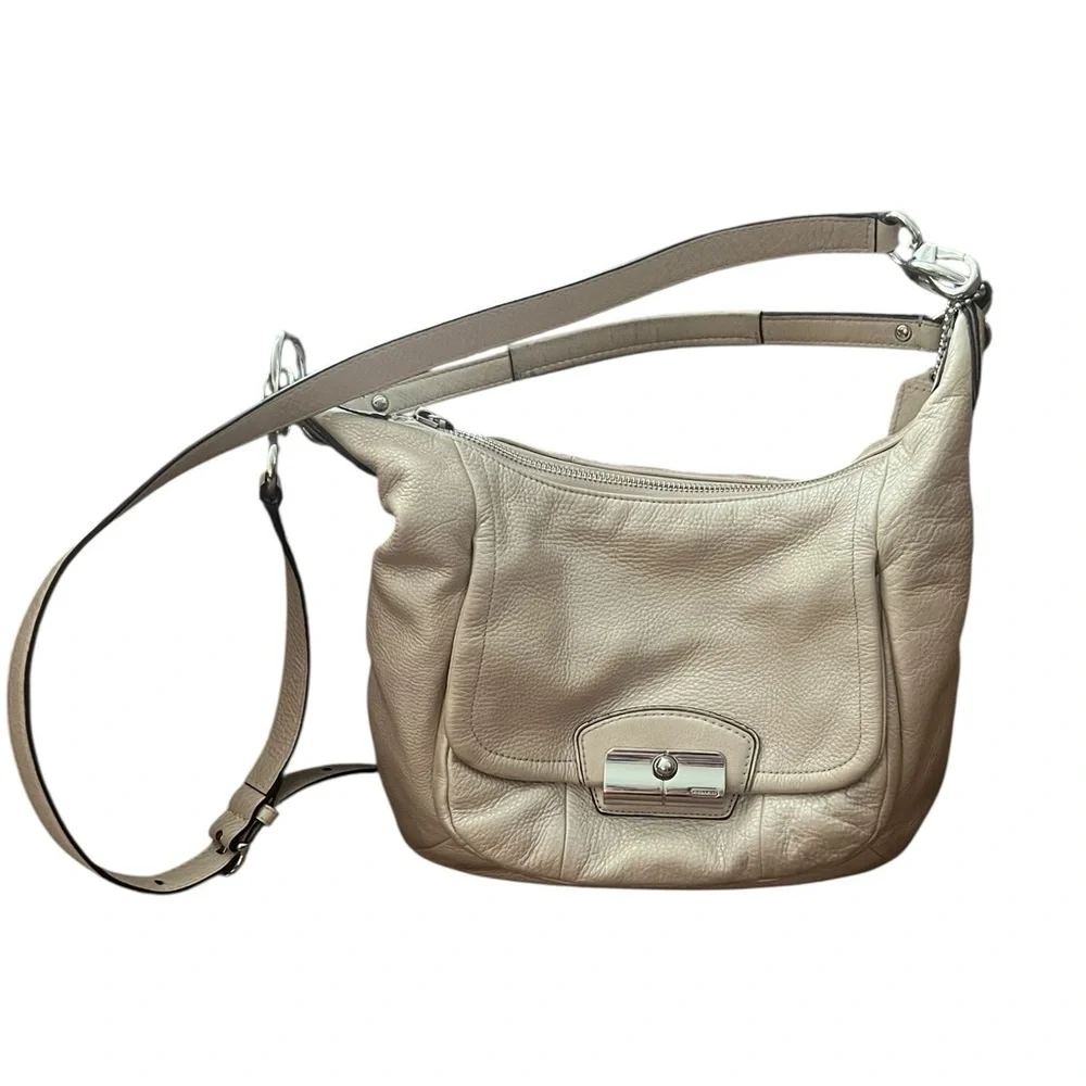 Coach Park Pebbled Leather Hobo Crossbody Bag Taupe Turnlock Flap Style 19303